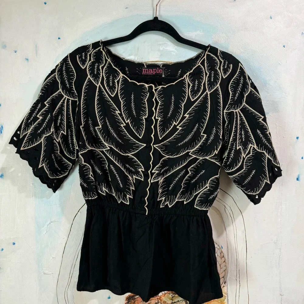 Maple by Some Odd Rubies / Black Blouse / Size 4 - Picture 6 of 6